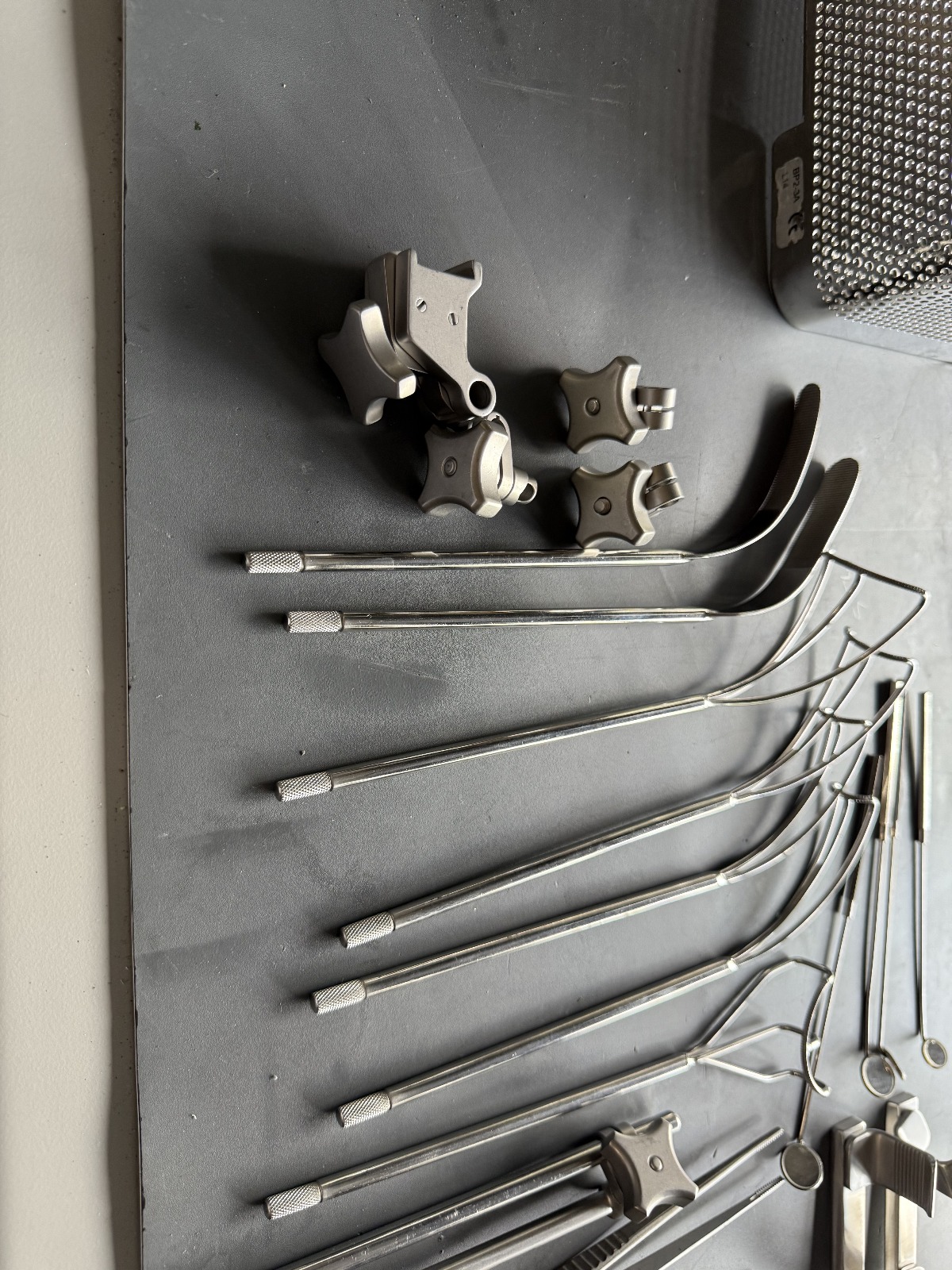 koros mitral valve retractor set koros mitral valve retractor set