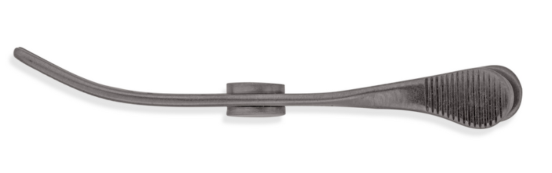 mini glover clamp – 17mm slightly curved serrated jaws, 110g occlusion pressure, titanium, 1.6″ (4cm) mini glover clamp – 17mm slightly curved serrated jaws, 110g occlusion pressure, titanium, 1.6″ (4cm)